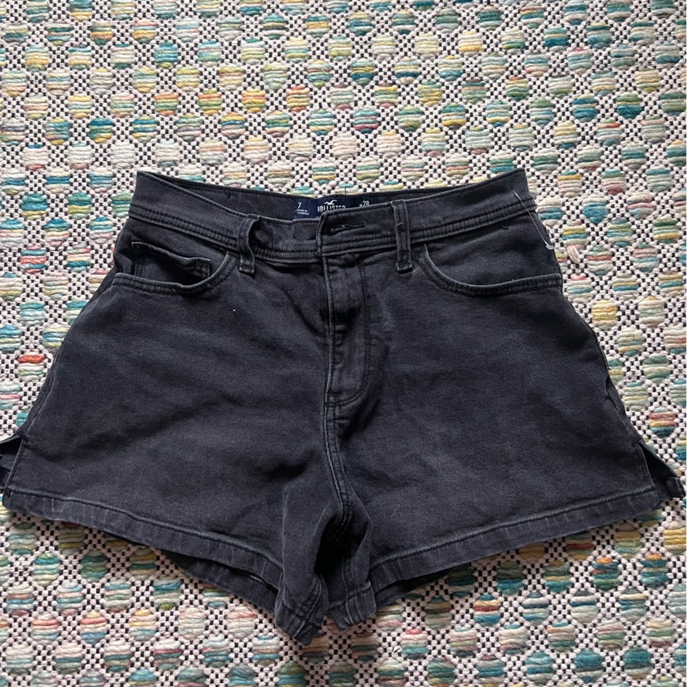 HOLLISTER DENIM SHORTS